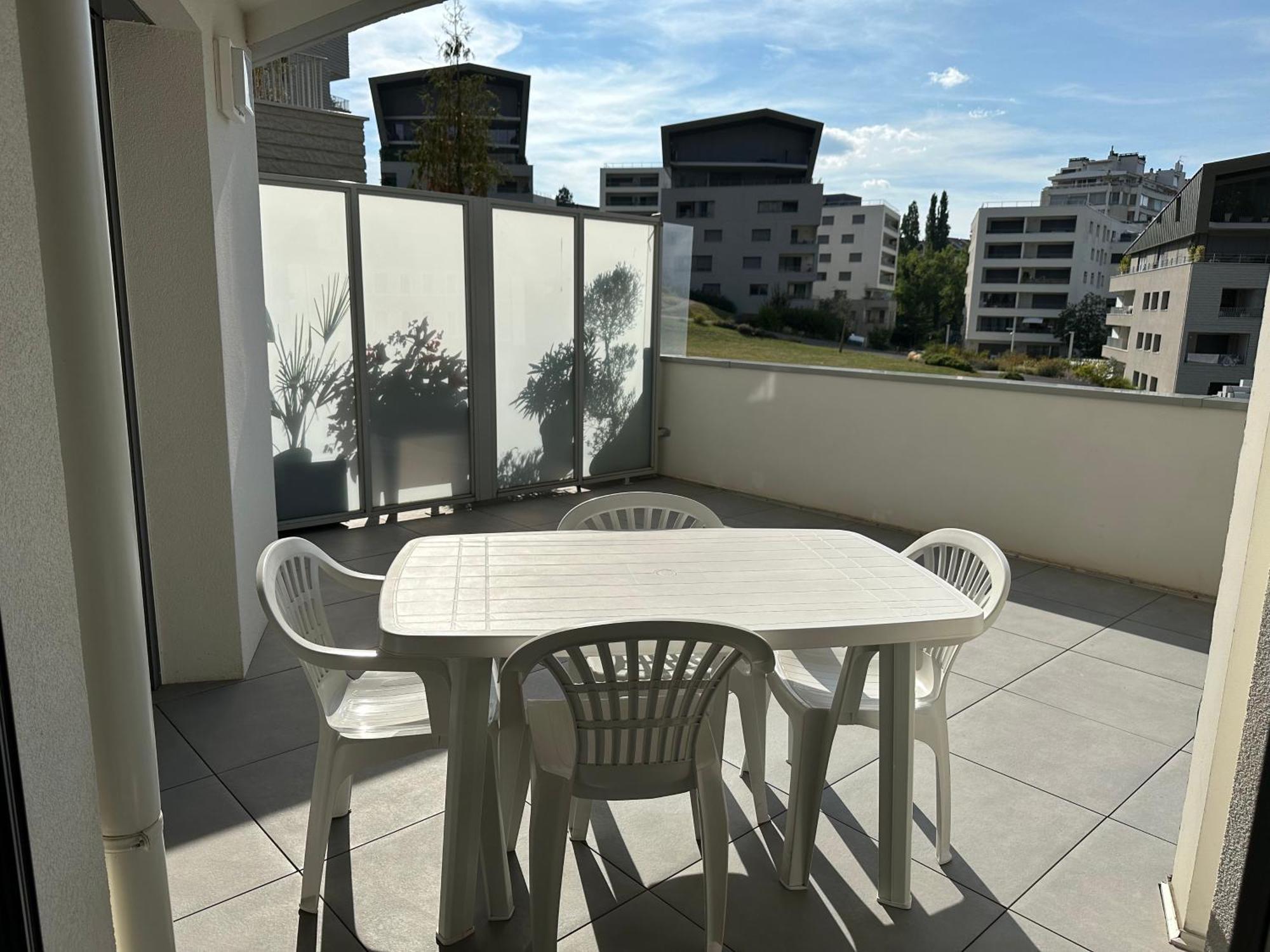 A La Belle Quatrieme Etoile Apartment Annecy Ngoại thất bức ảnh