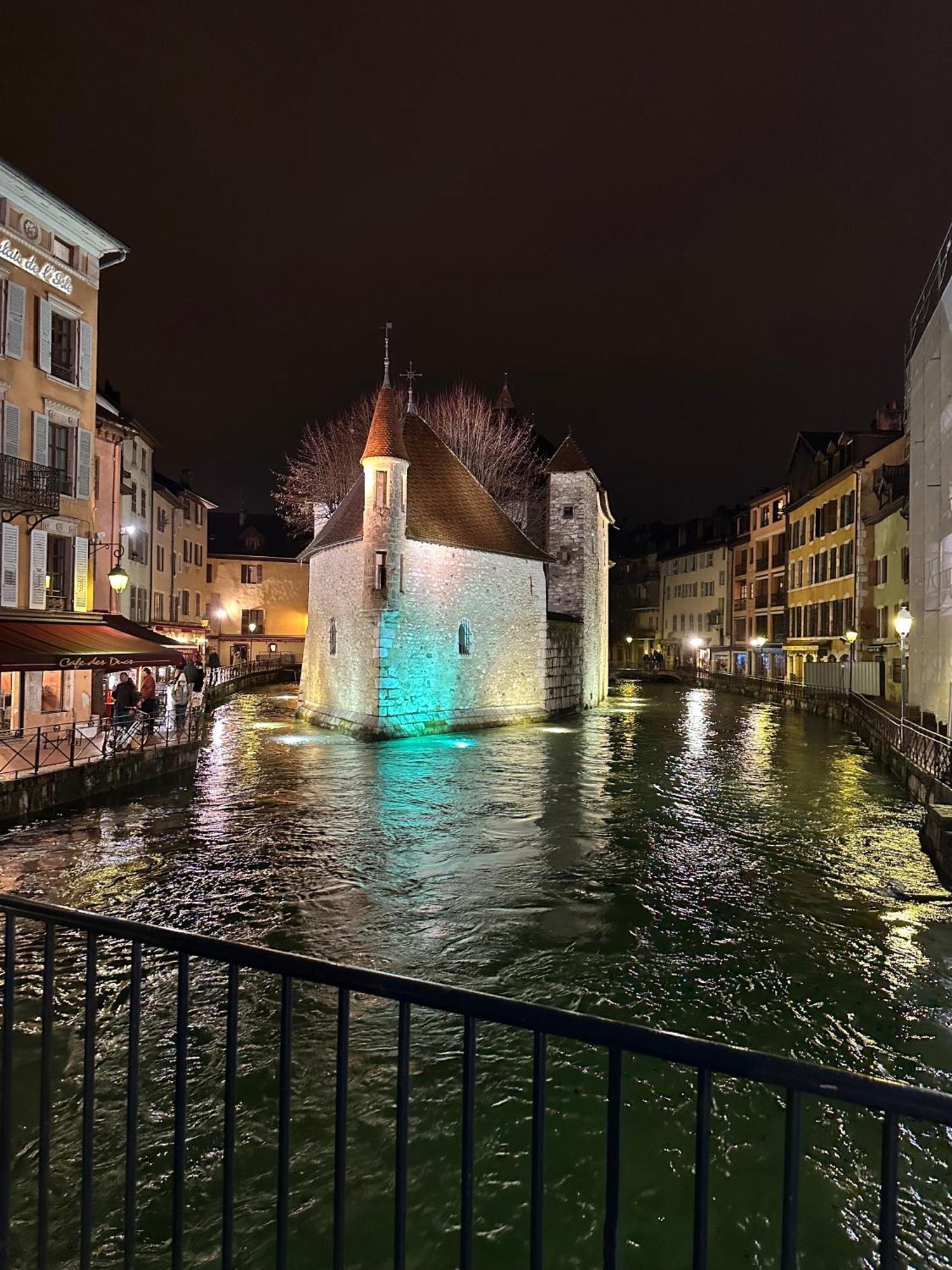 A La Belle Quatrieme Etoile Apartment Annecy Ngoại thất bức ảnh