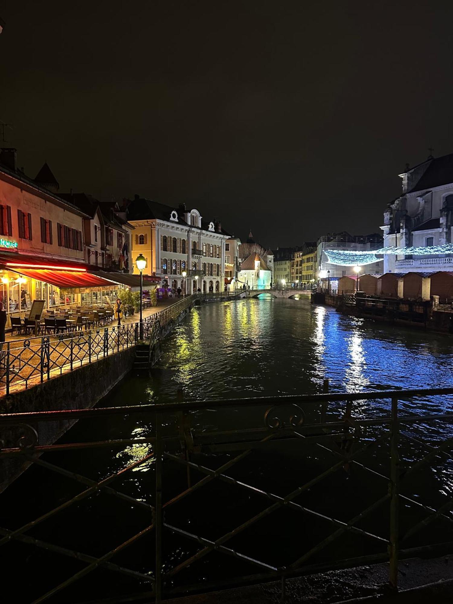 A La Belle Quatrieme Etoile Apartment Annecy Ngoại thất bức ảnh